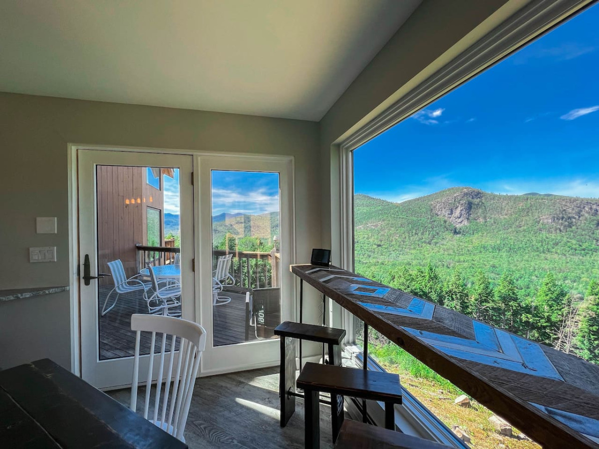 Relaxing Mountaintop Escape | Breathtaking Views!
