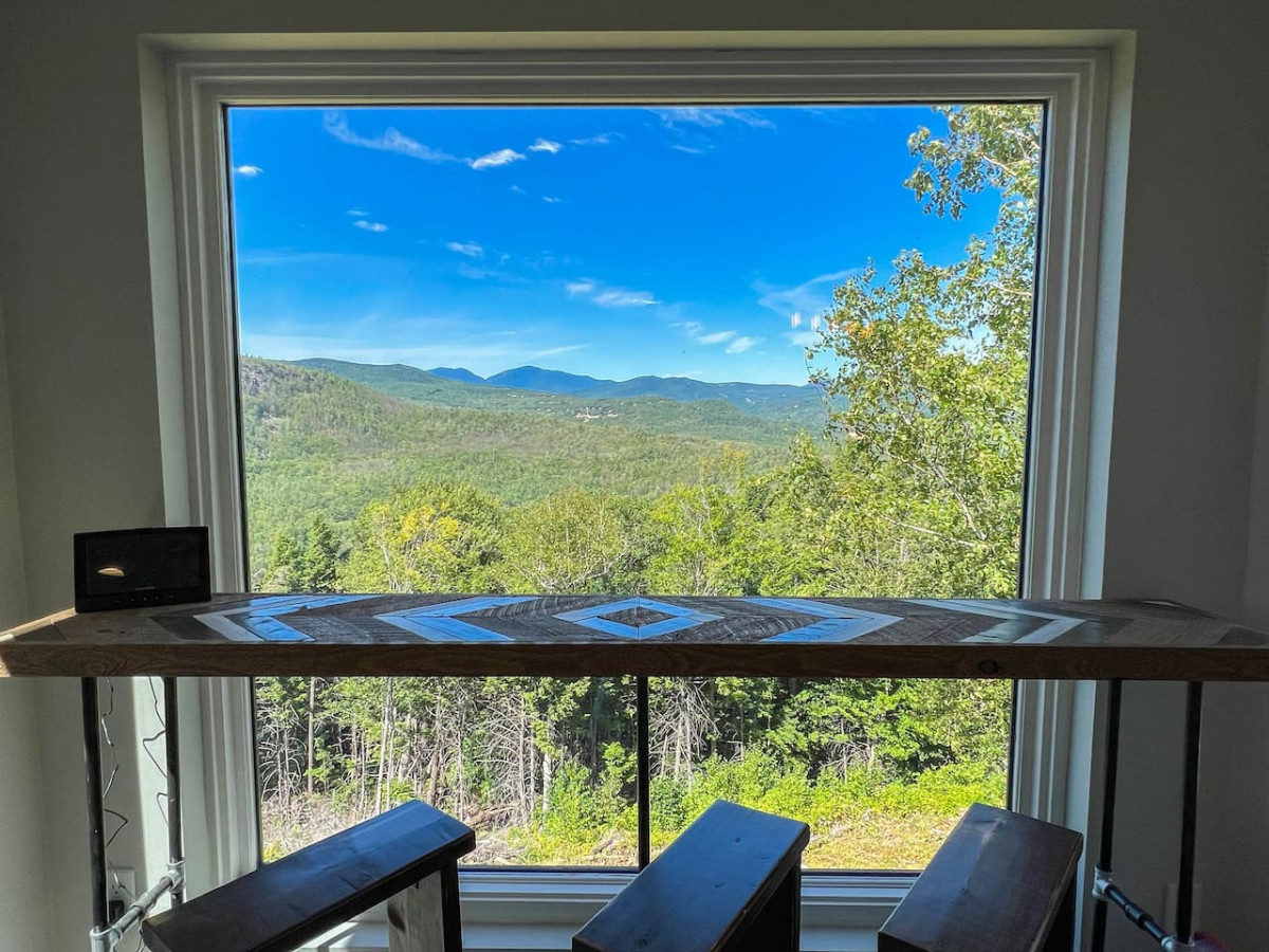 Relaxing Mountaintop Escape | Breathtaking Views!