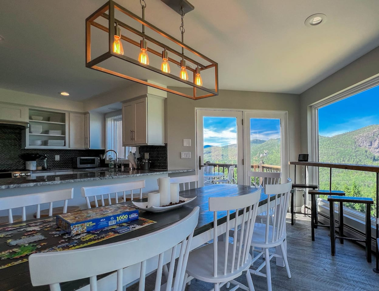 Relaxing Mountaintop Escape | Breathtaking Views!