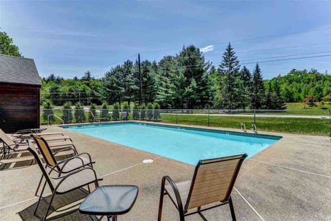 Rocky River Escape | Bartlett| Relax on the River!