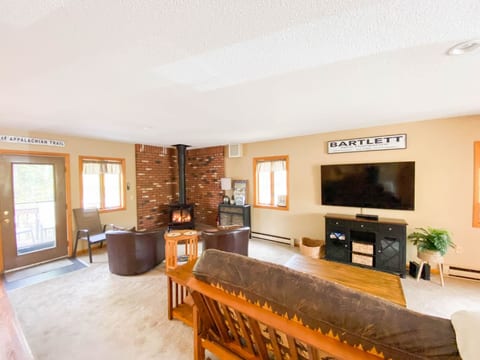 Rocky River Escape | Bartlett| Relax on the River!