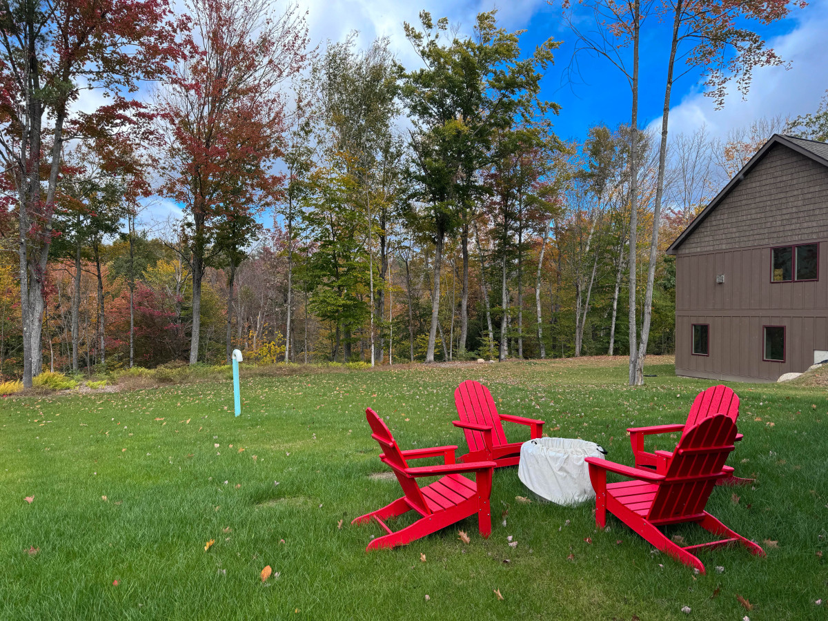 The Ledgeview Lodge | Brand New, Hot tub, Views