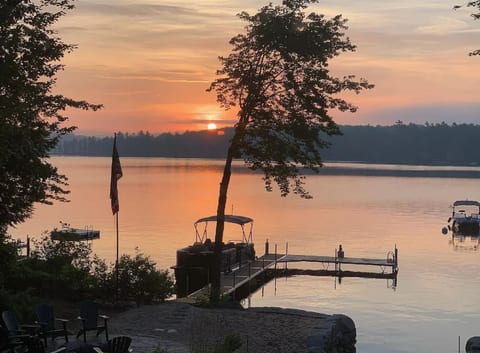 Long Lake Oasis | Private Lake Access + Views