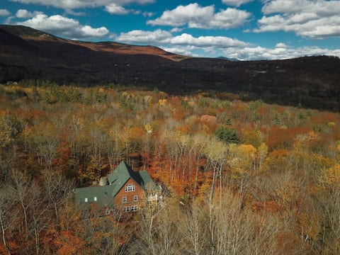 The Ledges Estate | 4100 ft.² Luxe Mountain Home