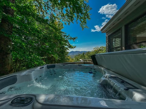 The Mountain Vista | Modern + Incredible Views