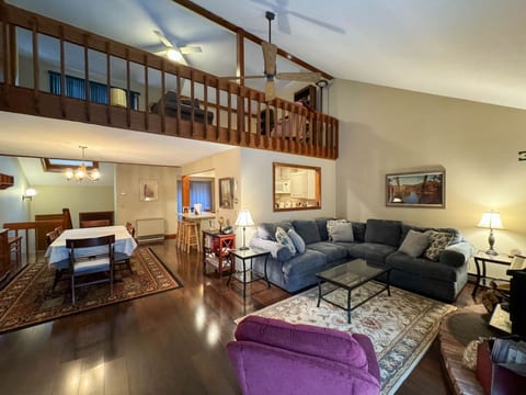 White Pines Retreat | Spacious | North Conway