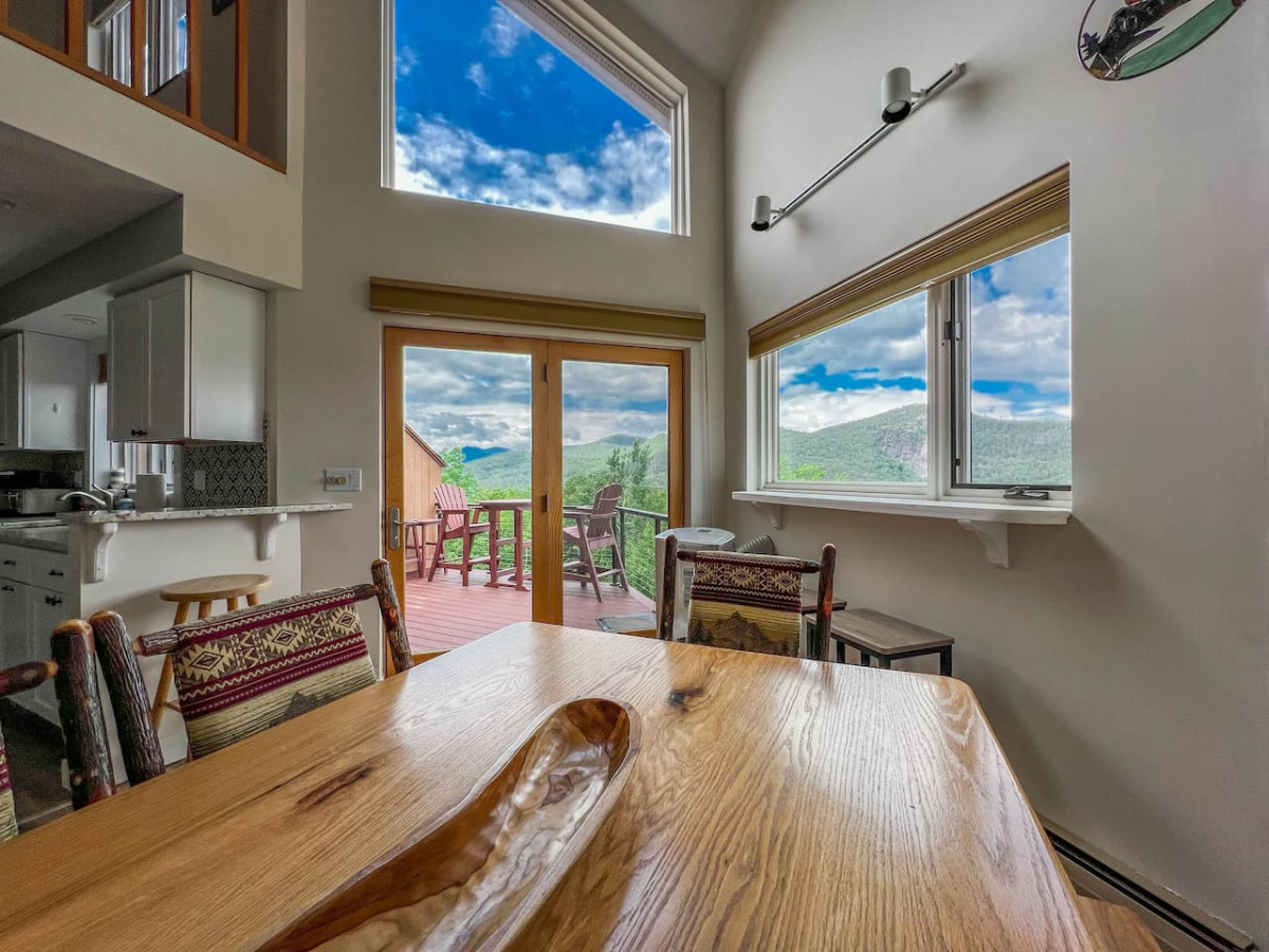 Serene Mountaintop Escape | Best Views in Bartlett