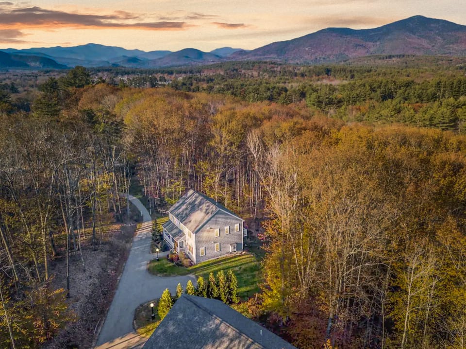 Gorgeous N. Conway Home - Minutes to Downtown - North Conway