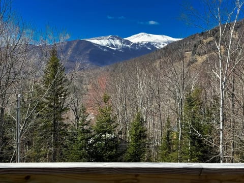Mountain Villa | Mt. Washington Views | HotTub