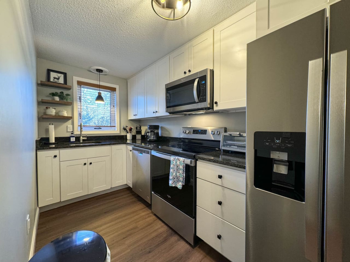 Hawk Hideaway | Incredible Location | Fireplace - North Conway Hawk Hideaway | Incredible Location | Fireplace - North Conway