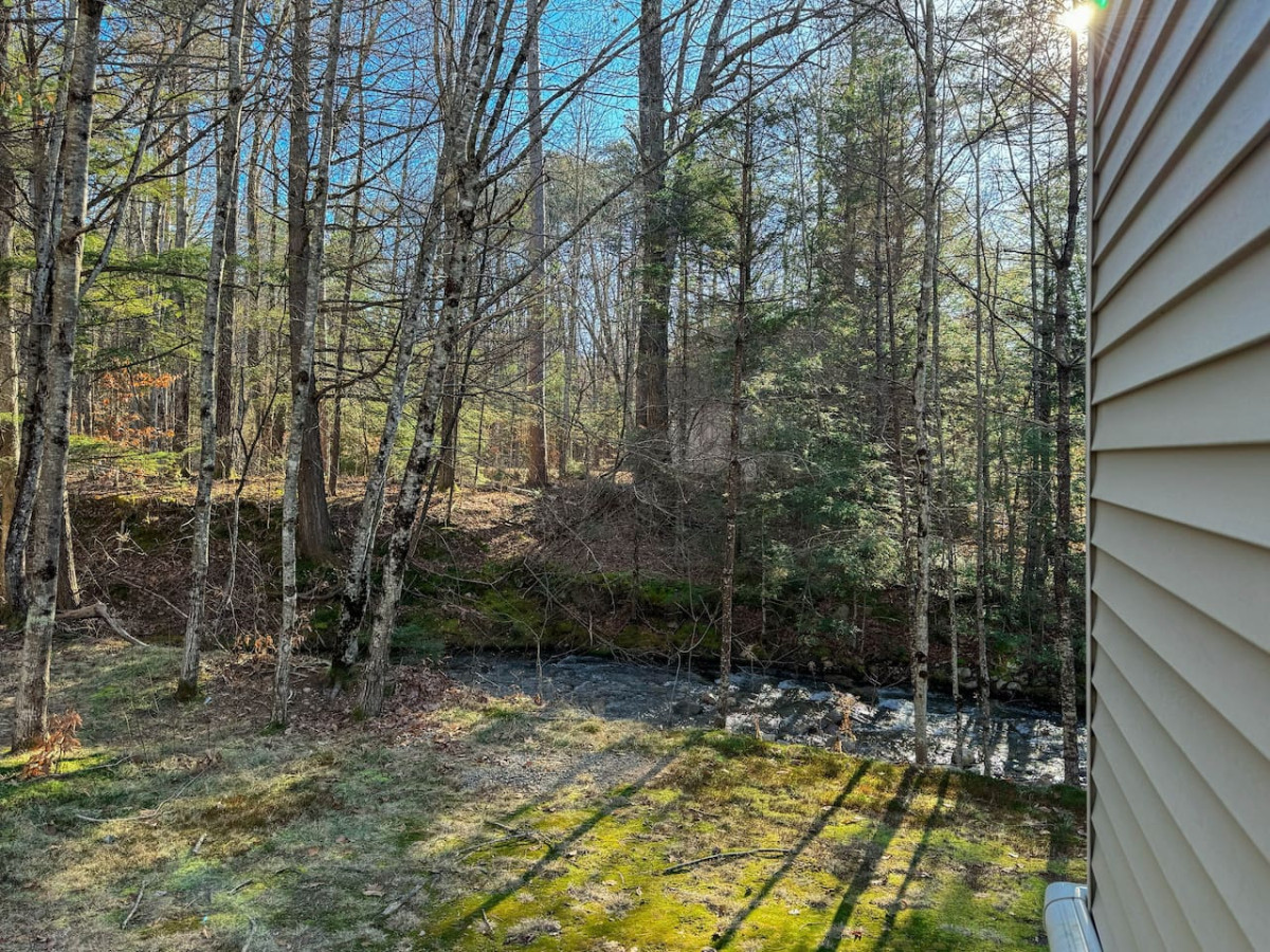 Hawk Hideaway | Incredible Location | Fireplace - North Conway Hawk Hideaway | Incredible Location | Fireplace - North Conway