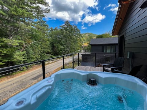 Black Diamond @ Cranmore Mt. | Brand new | Hot Tub