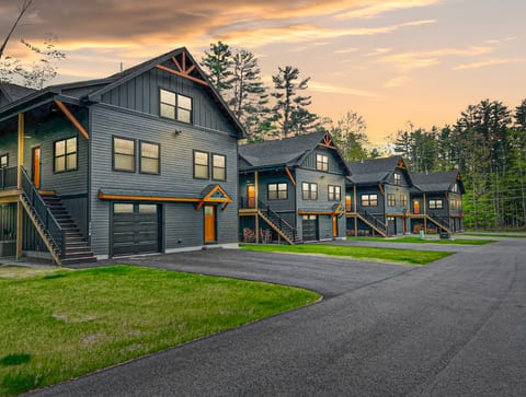 The Whitaker House | Luxe | Heart of the Valley