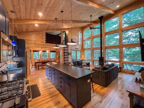 StoneWater | Brand New | Private Lakefront + Fire