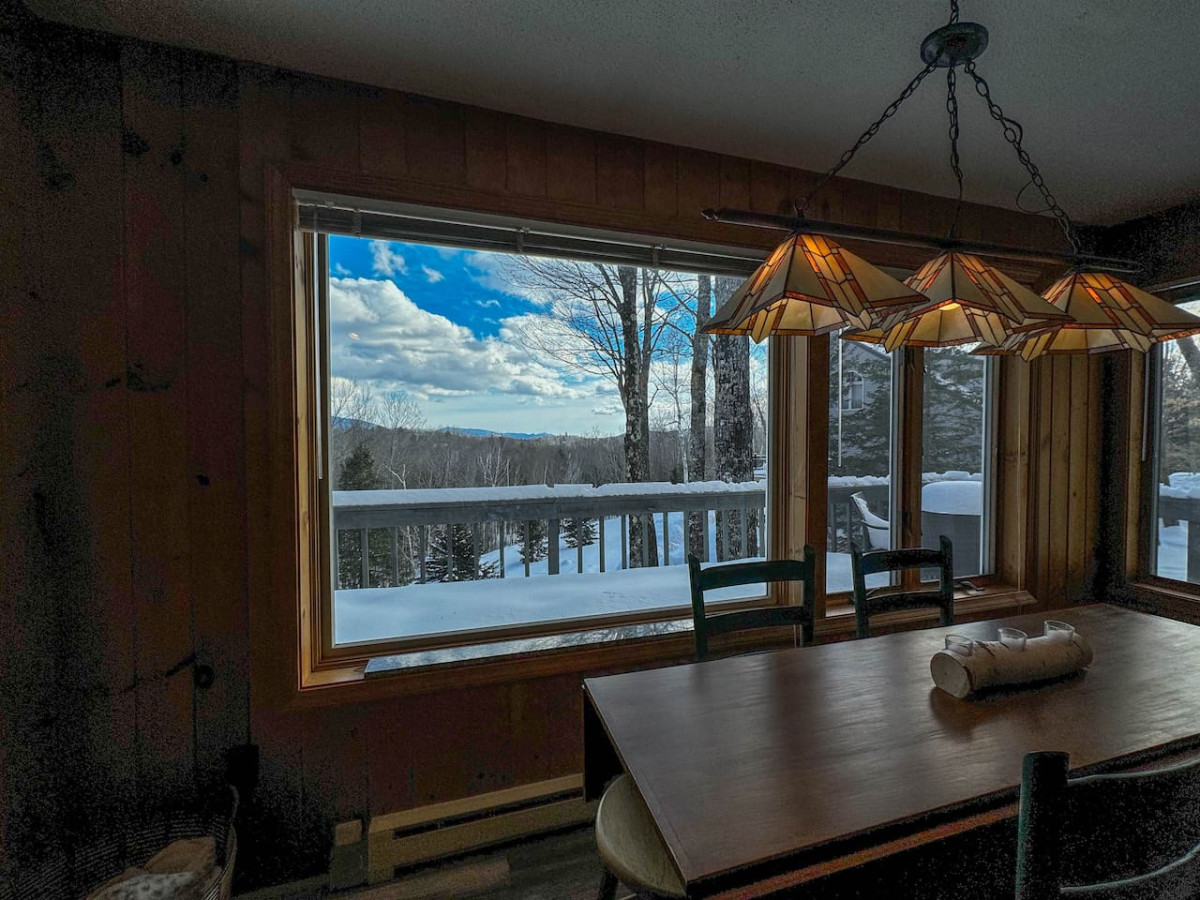 East Ledge Lodge | Views, Pool Table, Spacious