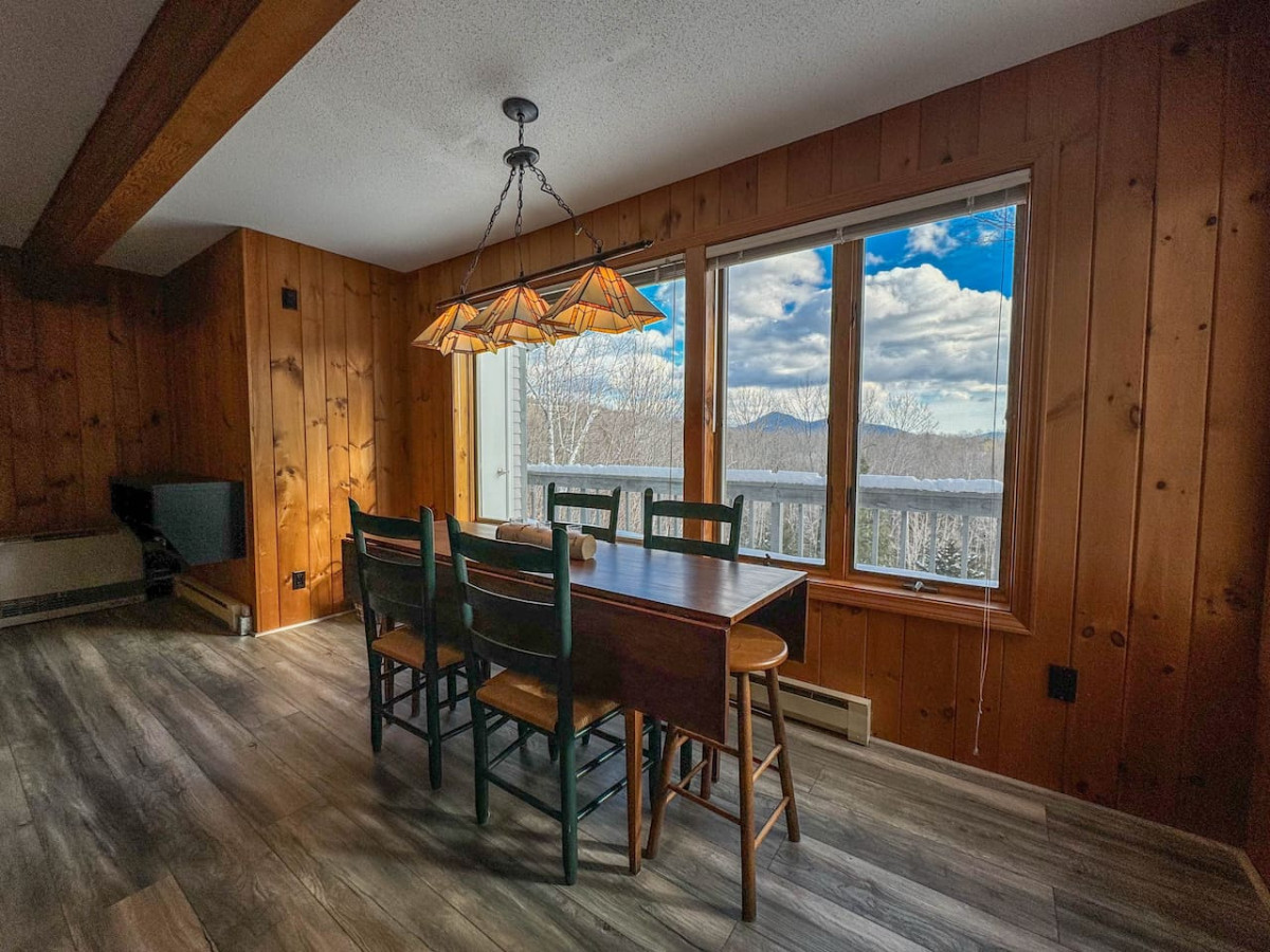 East Ledge Lodge | Views, Pool Table, Spacious