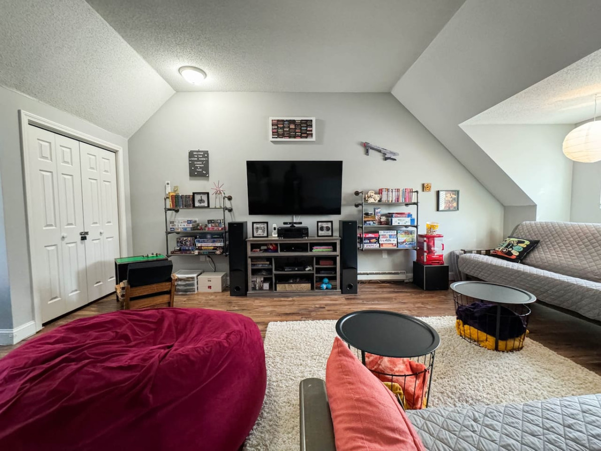 The Hawk Haven | Spacious, Game Room, Trail Access - North Conway The Hawk Haven | Spacious, Game Room, Trail Access - North Conway