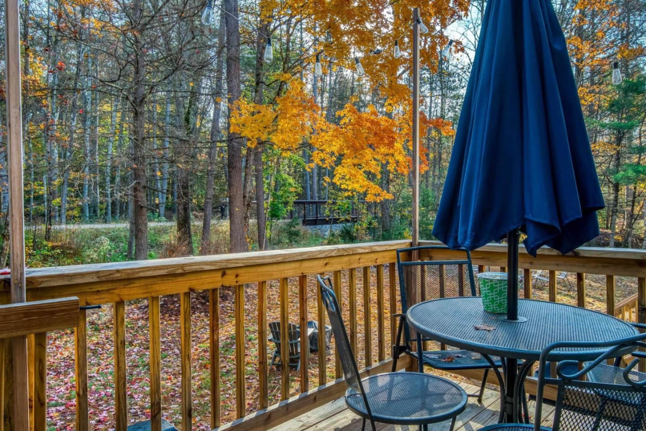 The Hawk Haven | Spacious, Game Room, Trail Access - North Conway The Hawk Haven | Spacious, Game Room, Trail Access - North Conway