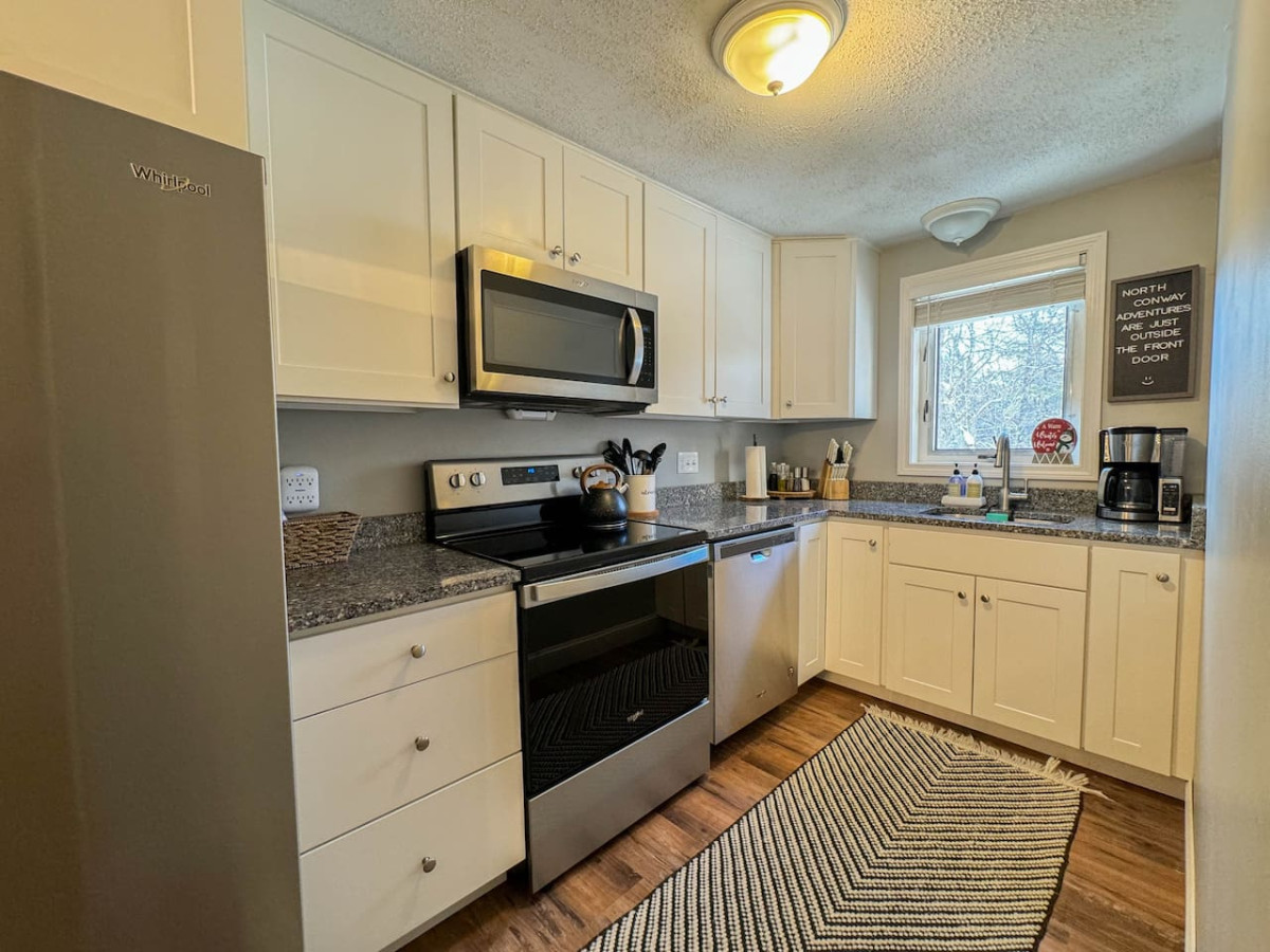 The Hawk Haven | Spacious, Game Room, Trail Access - North Conway The Hawk Haven | Spacious, Game Room, Trail Access - North Conway