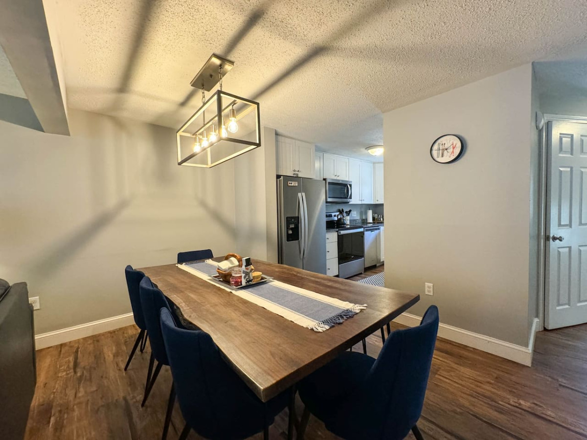 The Hawk Haven | Spacious, Game Room, Trail Access - North Conway The Hawk Haven | Spacious, Game Room, Trail Access - North Conway