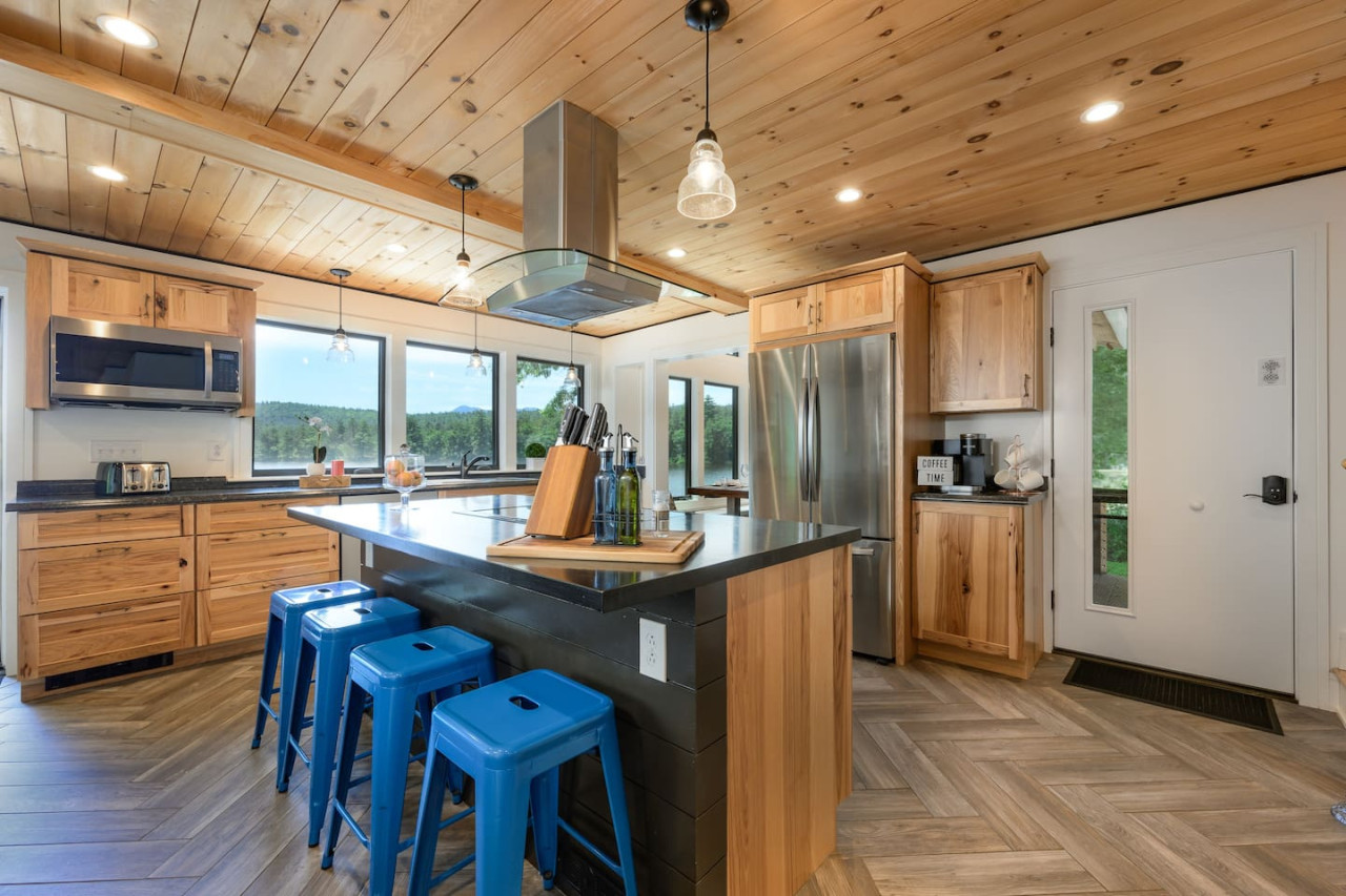 Paradise on Pequawket | Lakefront | Hot Tub