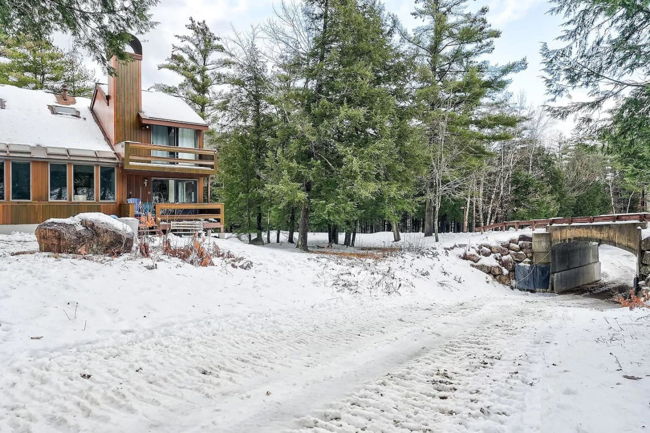 Attitash Heights | Ski in/out Getaway with Pool