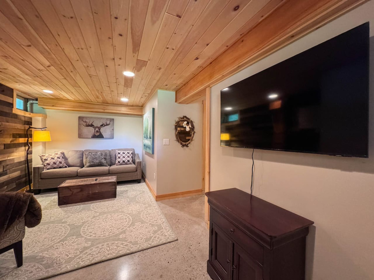 Pine Haven | Peaceful Nature Retreat on 10 Acres - Sweden