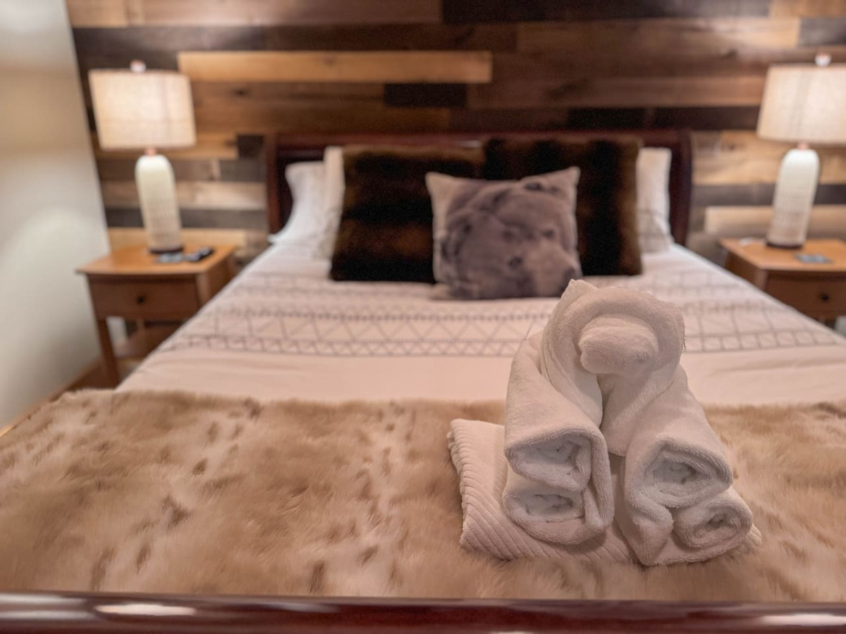 Pine Haven | Peaceful Nature Retreat on 10 Acres - Sweden