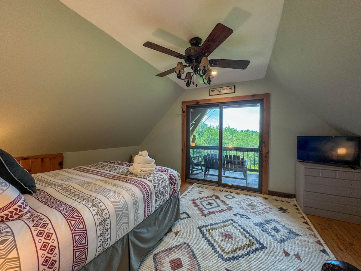 Pine Haven | Peaceful Nature Retreat on 10 Acres - Sweden