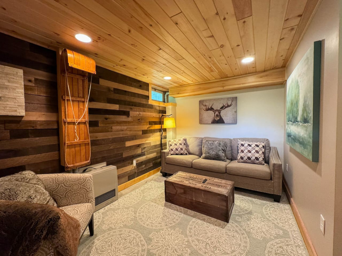 Pine Haven | Peaceful Nature Retreat on 10 Acres - Sweden