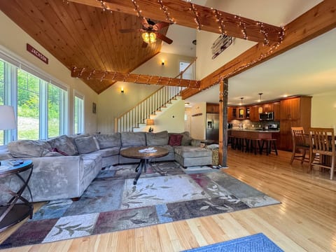 Black Mountain Ski in/out Home | Views + Hot tub!