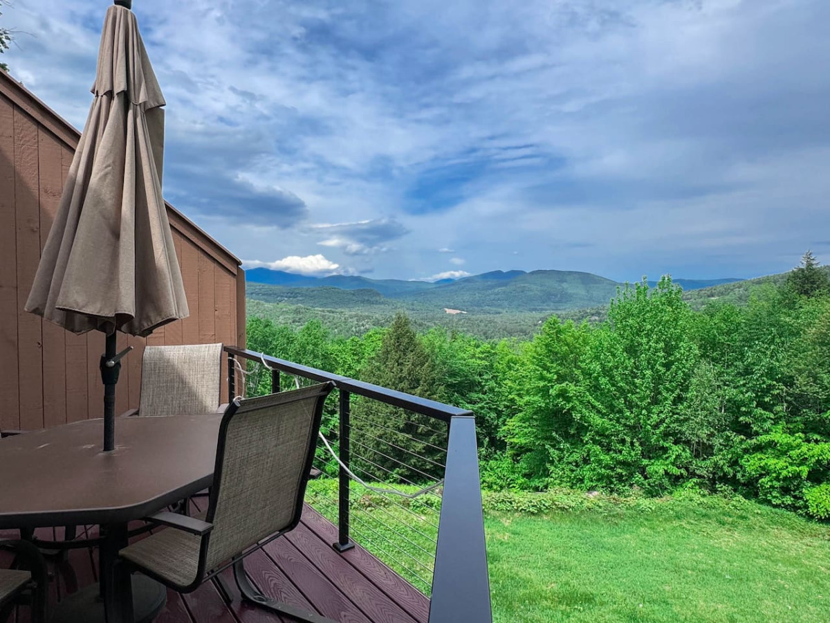 Granite View Retreat | Views, Storyland, modern - Bartlett Granite View Retreat | Views, Storyland, modern - Bartlett