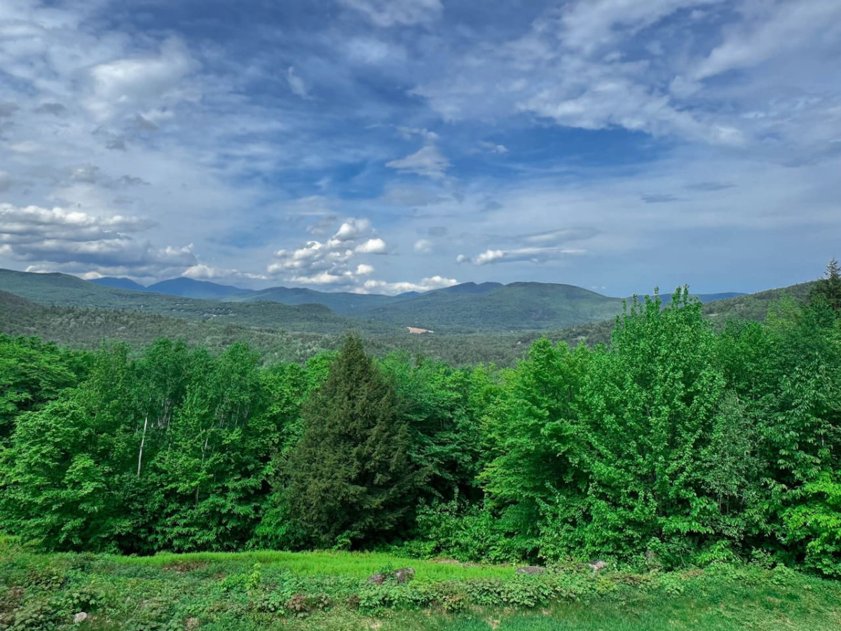 Granite View Retreat | Views, Storyland, modern - Bartlett Granite View Retreat | Views, Storyland, modern - Bartlett