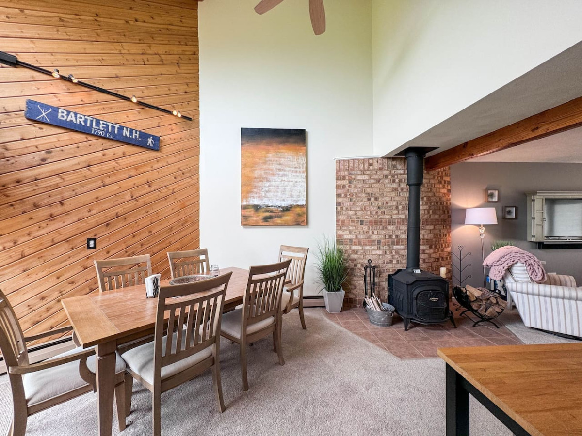 Granite View Retreat | Views, Storyland, modern - Bartlett Granite View Retreat | Views, Storyland, modern - Bartlett