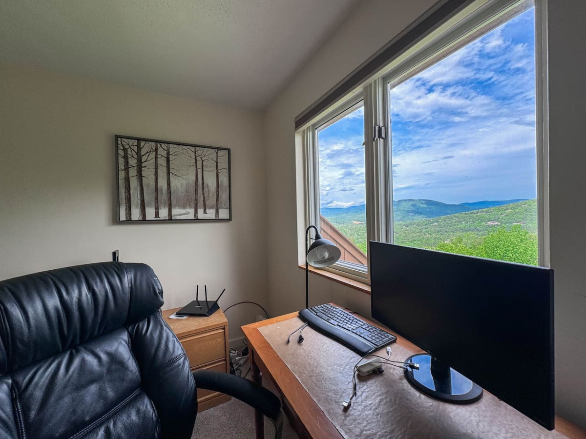 Granite View Retreat | Views, Storyland, modern - Bartlett Granite View Retreat | Views, Storyland, modern - Bartlett