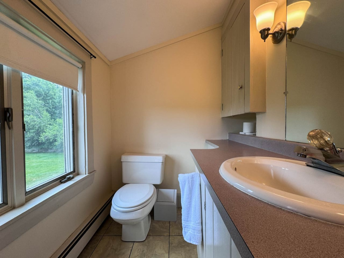 October Farm | 1810 Farmhouse set on 30+ Acres - Fryeburg October Farm | 1810 Farmhouse set on 30+ Acres - Fryeburg