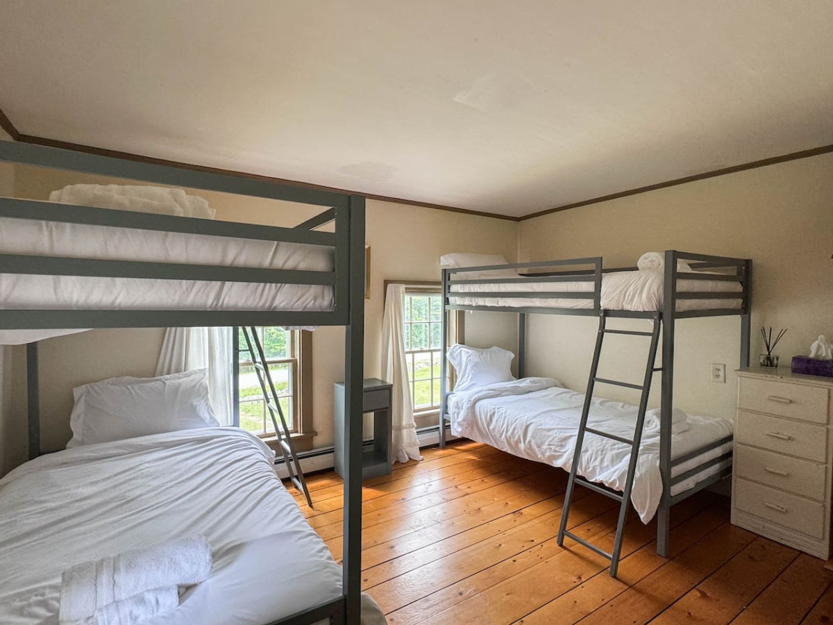 October Farm | 1810 Farmhouse set on 30+ Acres - Fryeburg October Farm | 1810 Farmhouse set on 30+ Acres - Fryeburg