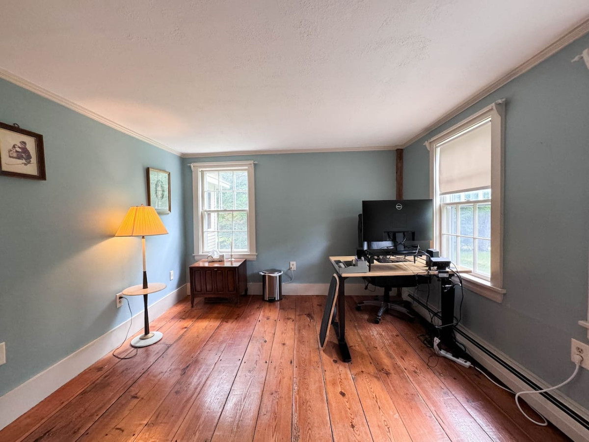 October Farm | 1810 Farmhouse set on 30+ Acres - Fryeburg October Farm | 1810 Farmhouse set on 30+ Acres - Fryeburg
