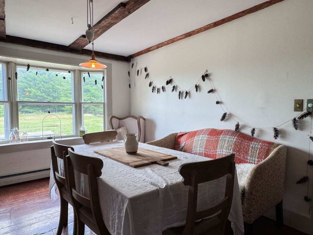 October Farm | 1810 Farmhouse set on 30+ Acres - Fryeburg October Farm | 1810 Farmhouse set on 30+ Acres - Fryeburg