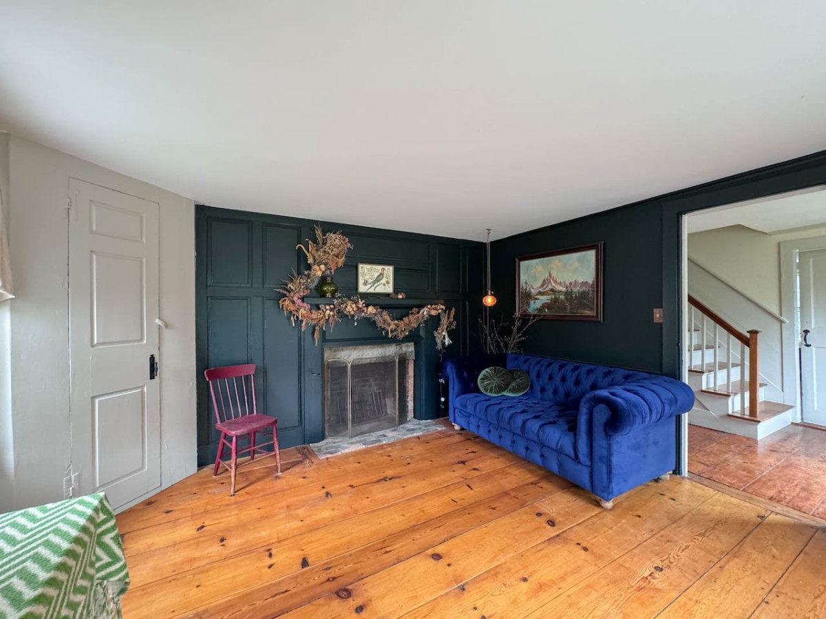 October Farm | 1810 Farmhouse set on 30+ Acres - Fryeburg October Farm | 1810 Farmhouse set on 30+ Acres - Fryeburg
