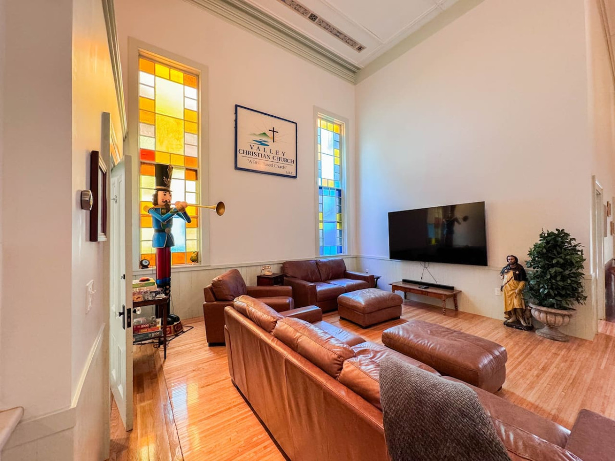 1826 Conway Renovated Church | 5 Bdrm, Pond Access