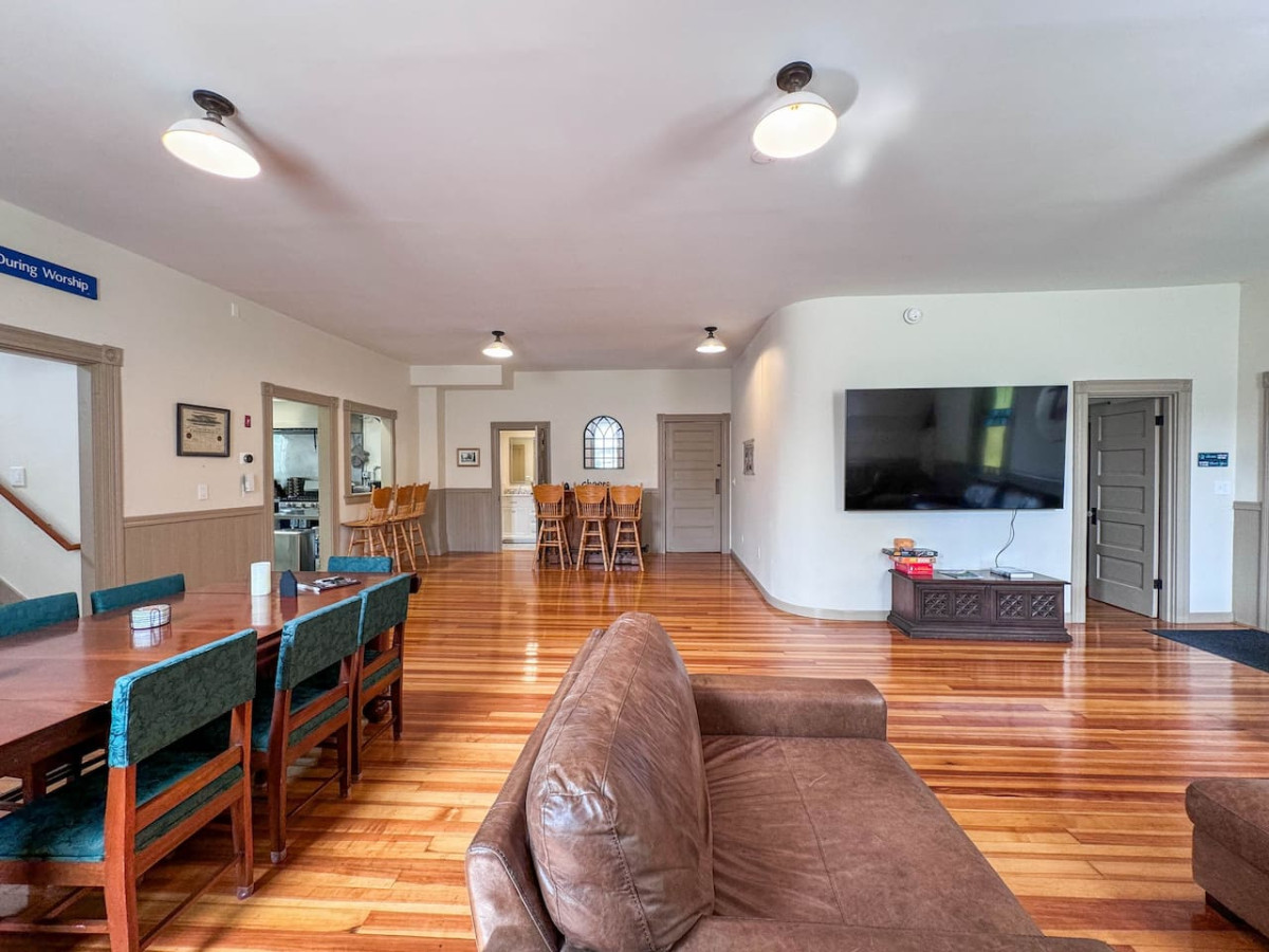 1908 Conway Meeting House | 5 Bedroom, Lake Access