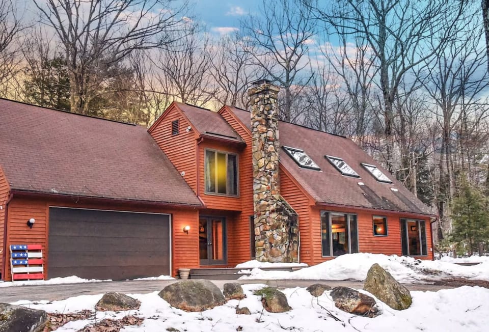 The North Woods Escape | 5BDRM, Hot Tub, Game Room - North Conway