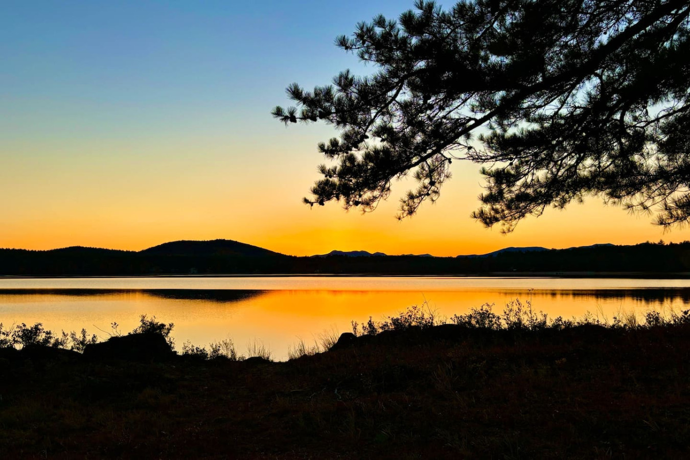 DREAMLAND | Luxe Waterfront Villa, Hot tub + Sauna - Fryeburg DREAMLAND | Luxe Waterfront Villa, Hot tub + Sauna - Fryeburg