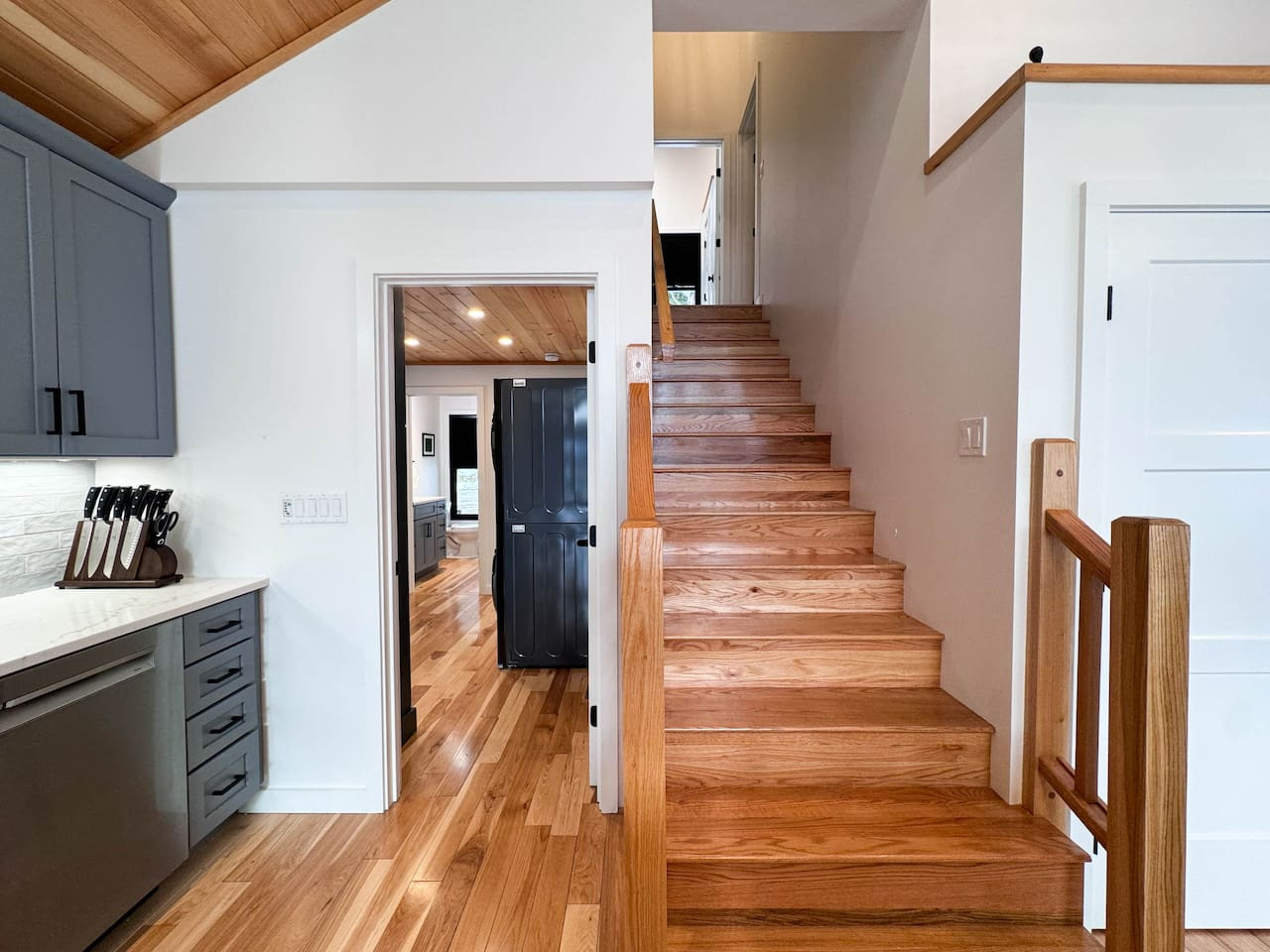 DREAMLAND | Luxe Waterfront Villa, Hot tub + Sauna - Fryeburg DREAMLAND | Luxe Waterfront Villa, Hot tub + Sauna - Fryeburg