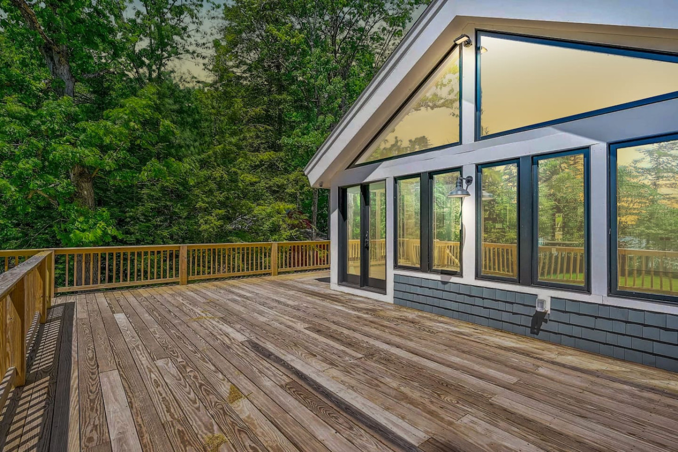 DREAMLAND | Luxe Waterfront Villa, Hot tub + Sauna - Fryeburg DREAMLAND | Luxe Waterfront Villa, Hot tub + Sauna - Fryeburg