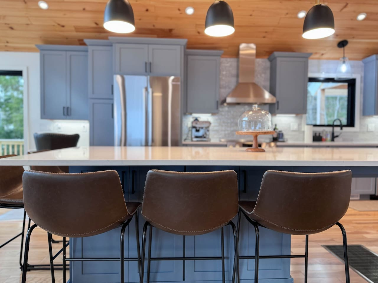 DREAMLAND | Luxe Waterfront Villa, Hot tub + Sauna - Fryeburg DREAMLAND | Luxe Waterfront Villa, Hot tub + Sauna - Fryeburg