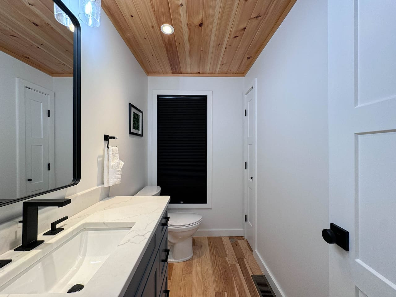 DREAMLAND | Luxe Waterfront Villa, Hot tub + Sauna - Fryeburg DREAMLAND | Luxe Waterfront Villa, Hot tub + Sauna - Fryeburg