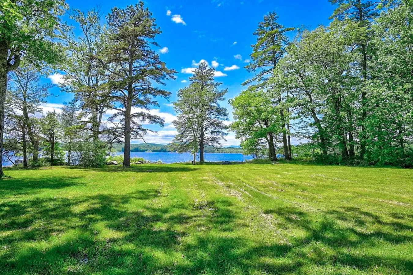 DREAMLAND | Luxe Waterfront Villa, Hot tub + Sauna - Fryeburg DREAMLAND | Luxe Waterfront Villa, Hot tub + Sauna - Fryeburg
