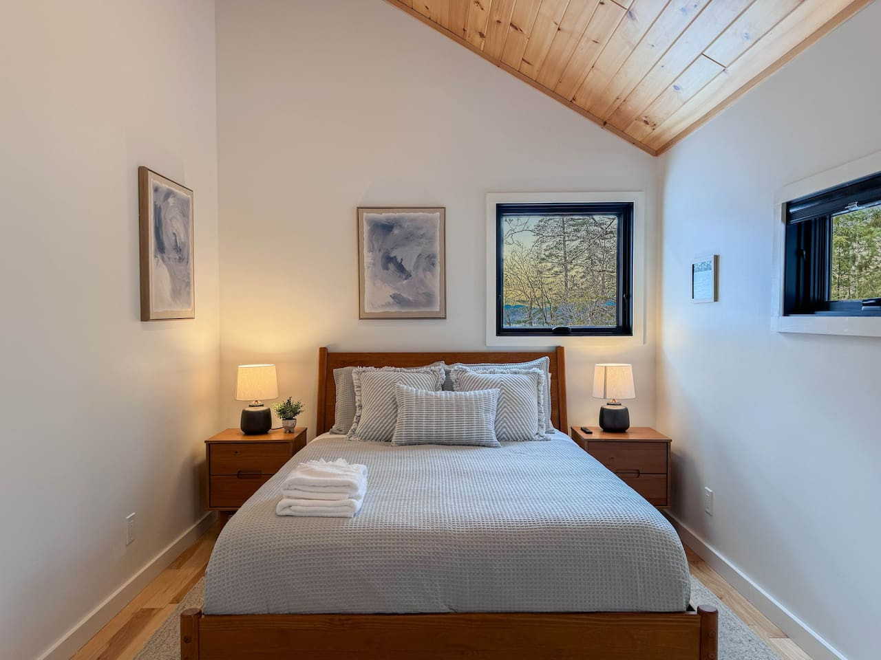 DREAMLAND | Luxe Waterfront Villa, Hot tub + Sauna - Fryeburg DREAMLAND | Luxe Waterfront Villa, Hot tub + Sauna - Fryeburg